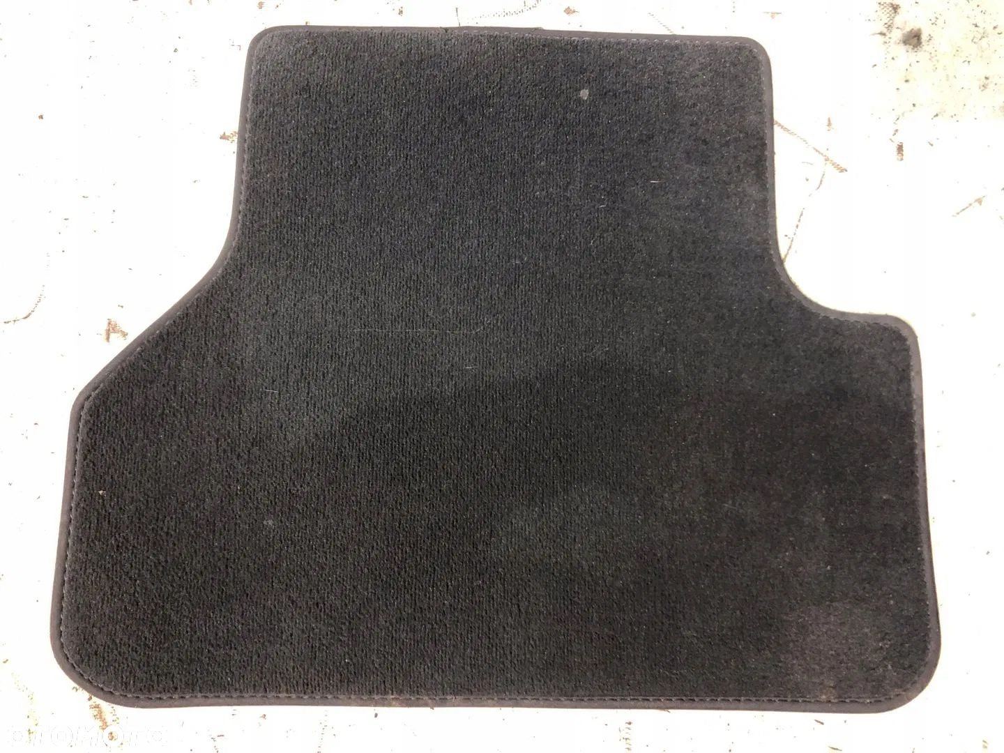 DYWANIKI WELUROWE AUDI A4 B9 AVANT ORYGINALNE KOMPLET - 5