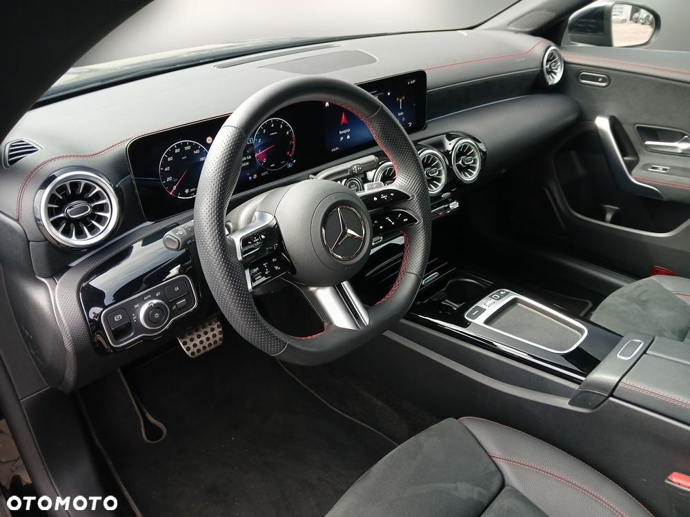 Mercedes-Benz CLA 180 mHEV AMG Line 7G-DCT - 9