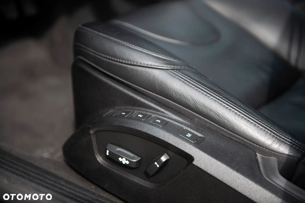Volvo V40 D2 Summum - 15