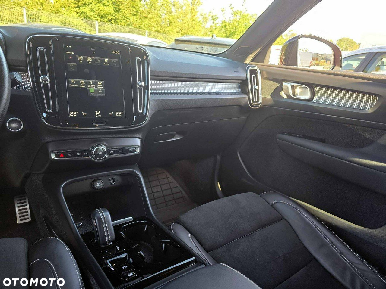 Volvo XC 40 - 24