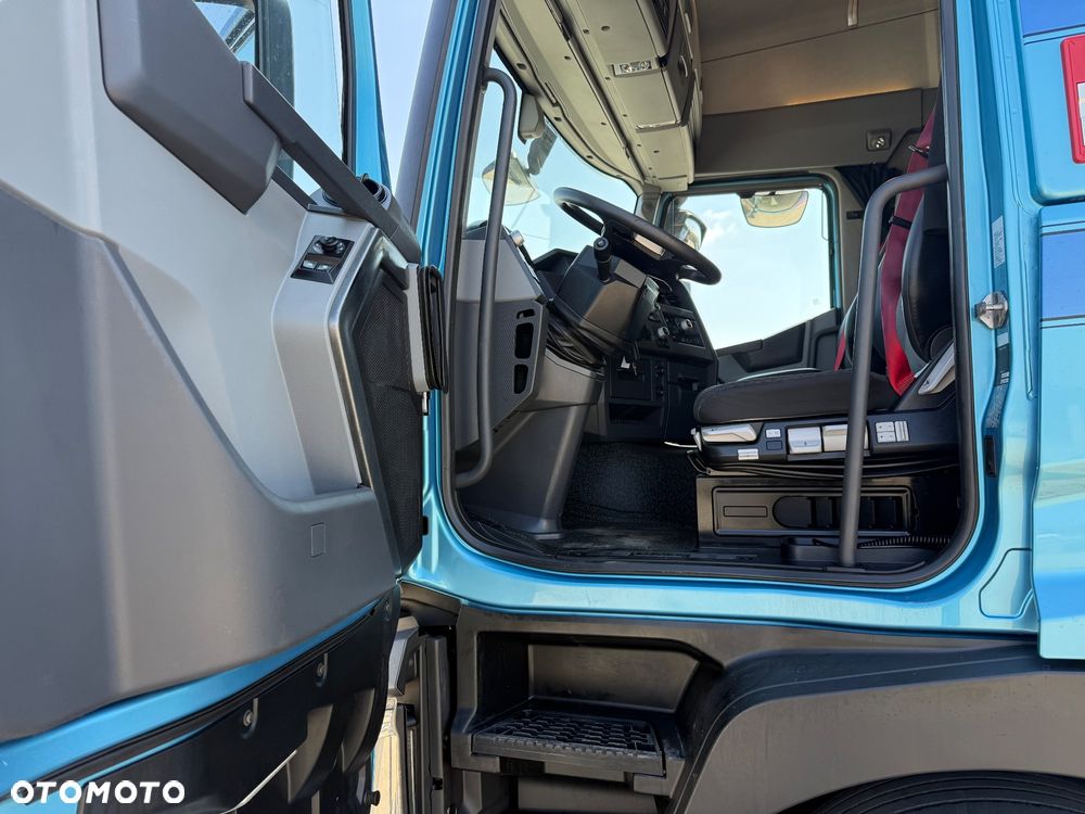 Renault T480 / LOW DECK / MEGA / 13L / Z FRANCJI / STAN BDB / / / - 26