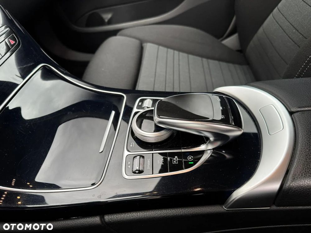 Mercedes-Benz Klasa C 200 d T 9G-TRONIC Avantgarde - 11