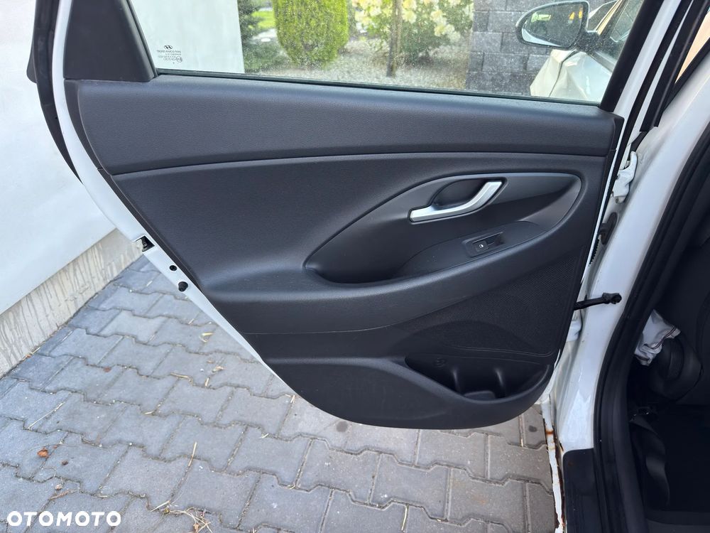 Hyundai i30 1.4 Classic - 24