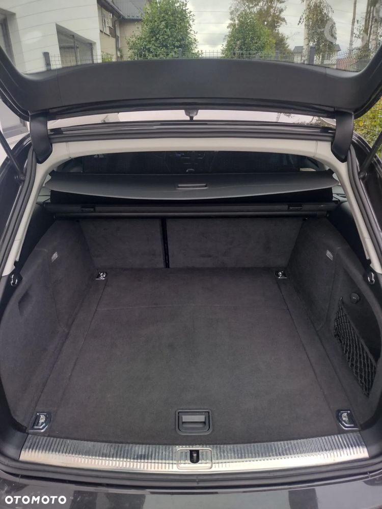 Audi A4 Avant 2.0 TDI DPF clean diesel multitronic Ambiente - 22