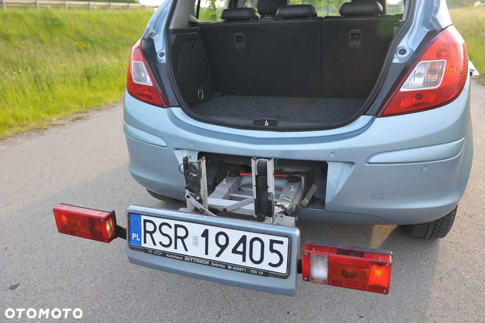 Opel Corsa 1.4 16V Edition - 8