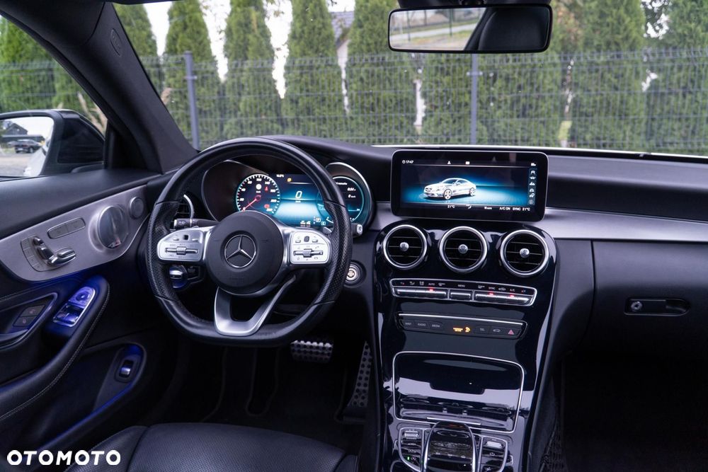 Mercedes-Benz Klasa C 300 d 4MATIC 9G-TRONIC - 16