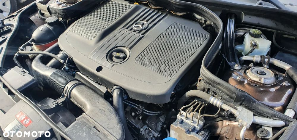 Mercedes-Benz Klasa E 220 BlueTEC 7G-TRONIC Avantgarde - 27