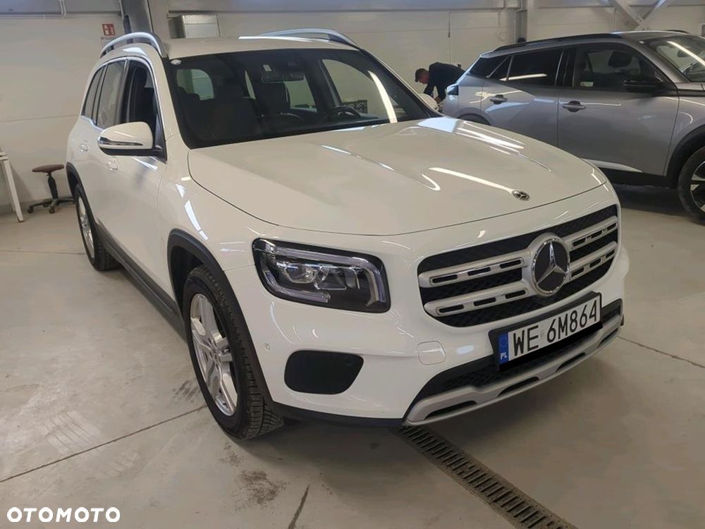 Mercedes-Benz GLB 200 7G-DCT - 2