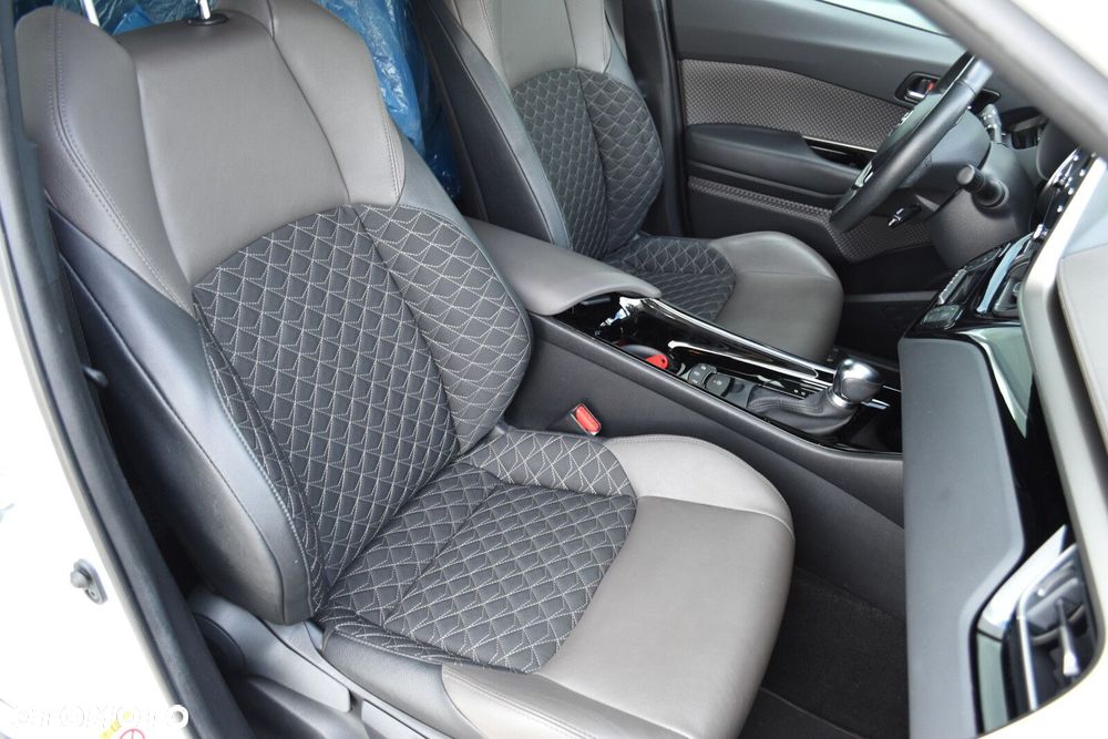 Toyota C-HR 1.8 Hybrid GPF Executive - 25