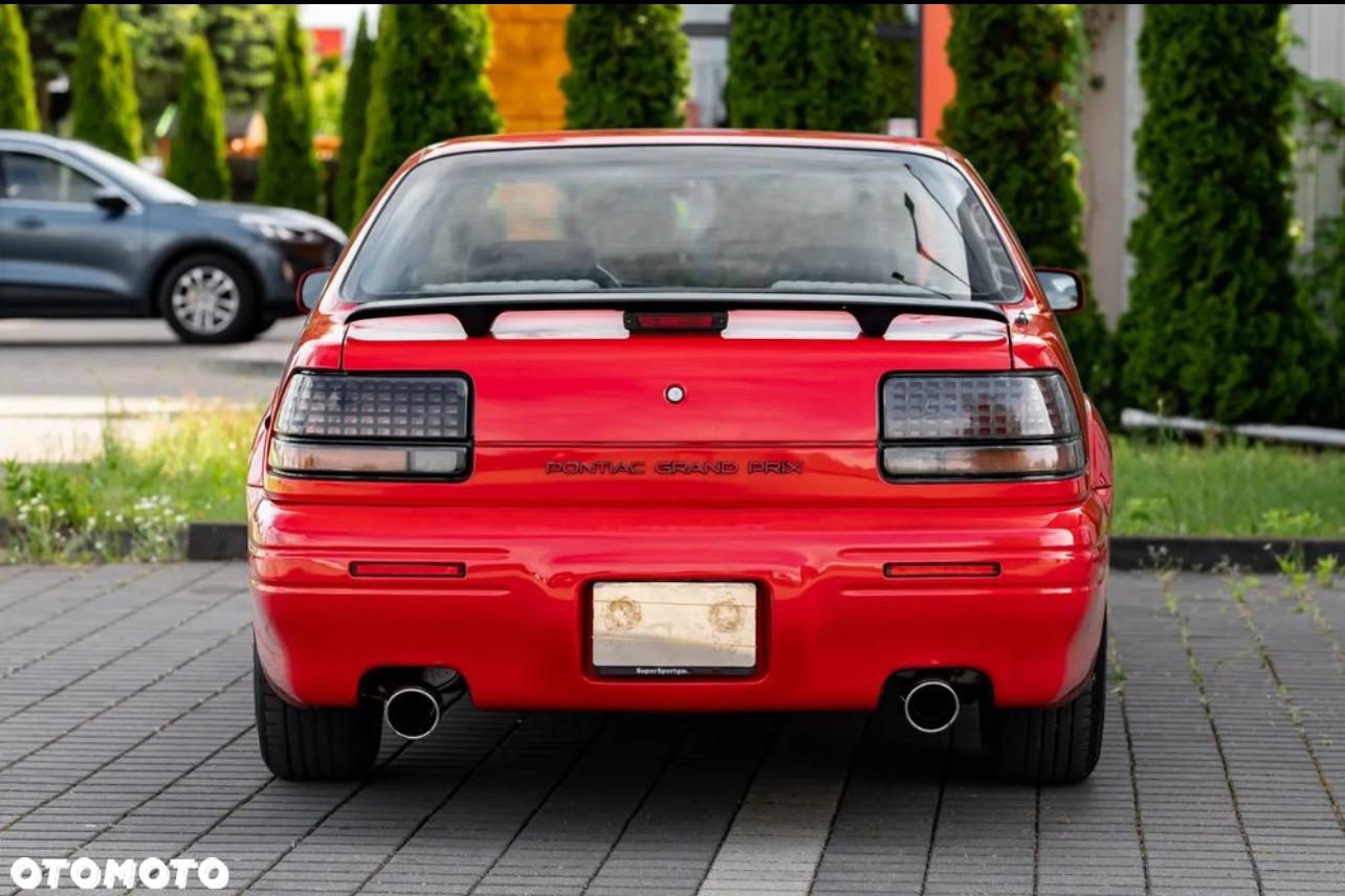 Pontiac Grand-Prix SE - 11