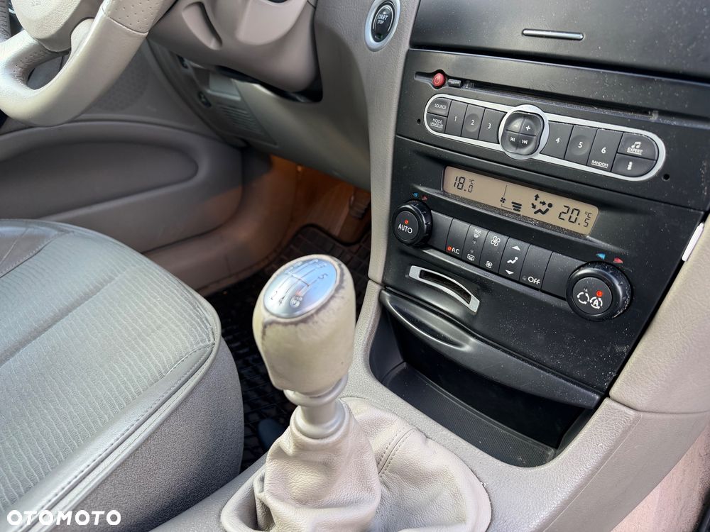 Renault Laguna 2.0T Dynamique - 12