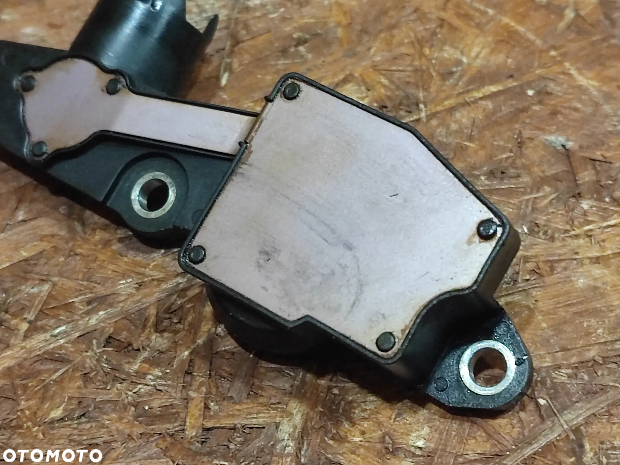 BMW E60LCI / E81 / E46 / E82 / E83 / E84 / E90 / E91 ORYGINALNY CZUJNIK WAŁKA MIMOŚRODOWEGO DO SILNIKÓW GAMY N46 / N42 ( 1.6i / 1.8i / 2.0i ) O NR.  11 37 7 527 016 11 37 7 513 783 / 11 37 7 506 503 OEM SPRAWNY W 100% - 10