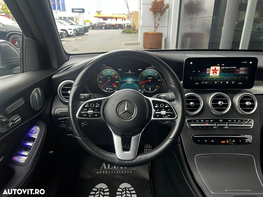 Mercedes-Benz GLC 220 d 4Matic 9G-TRONIC AMG Line - 12