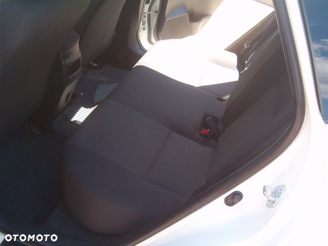 Toyota Auris - 13