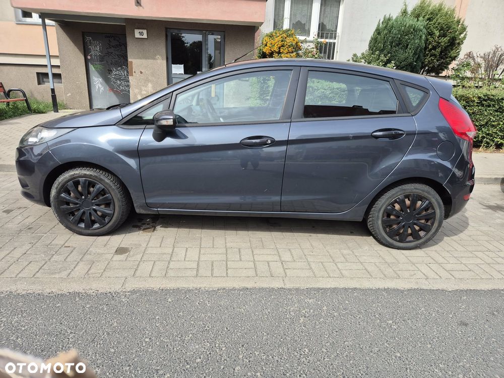 Ford Fiesta 1.25 Trend EU5 - 11