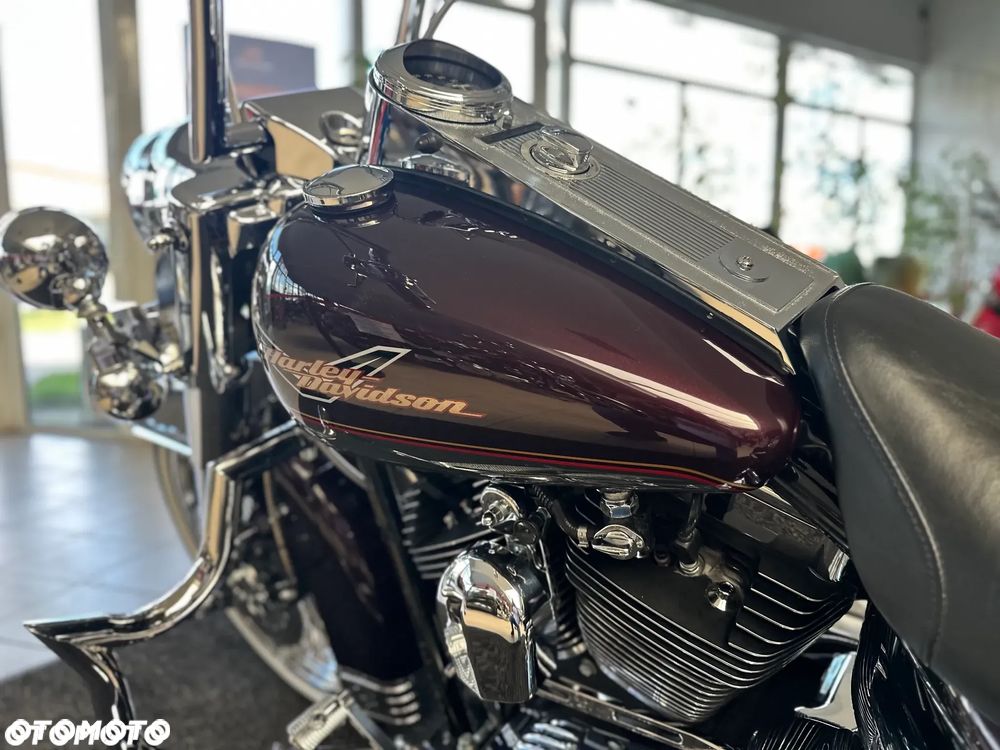 Harley-Davidson Touring Road King - 17