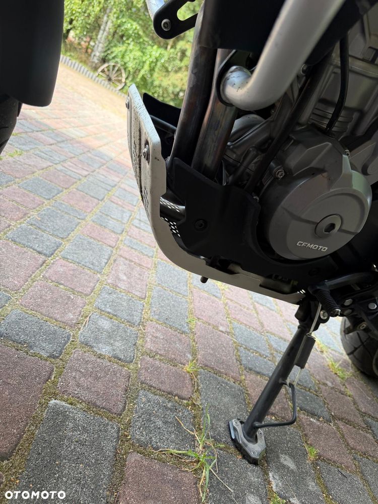 CFMoto 800MT Touring - 9