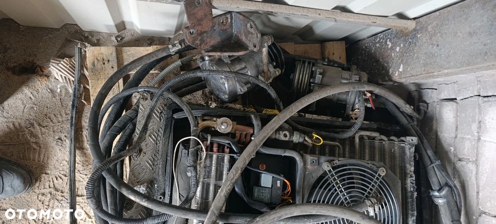 Klimatyzacja samochodowa dachowa Webasto sprężarka klimatyzacji - 3