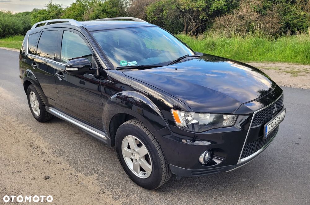 Mitsubishi Outlander 2.0 Invite 2WD - 2