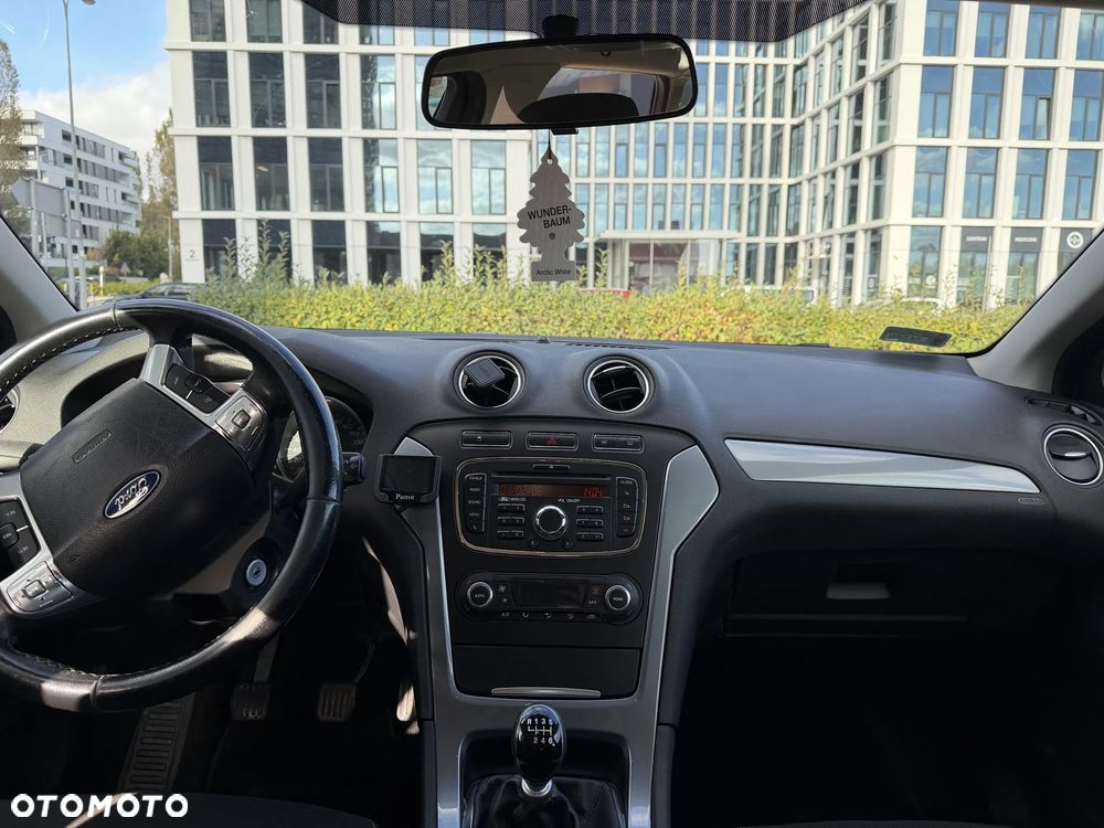 Ford Mondeo - 12