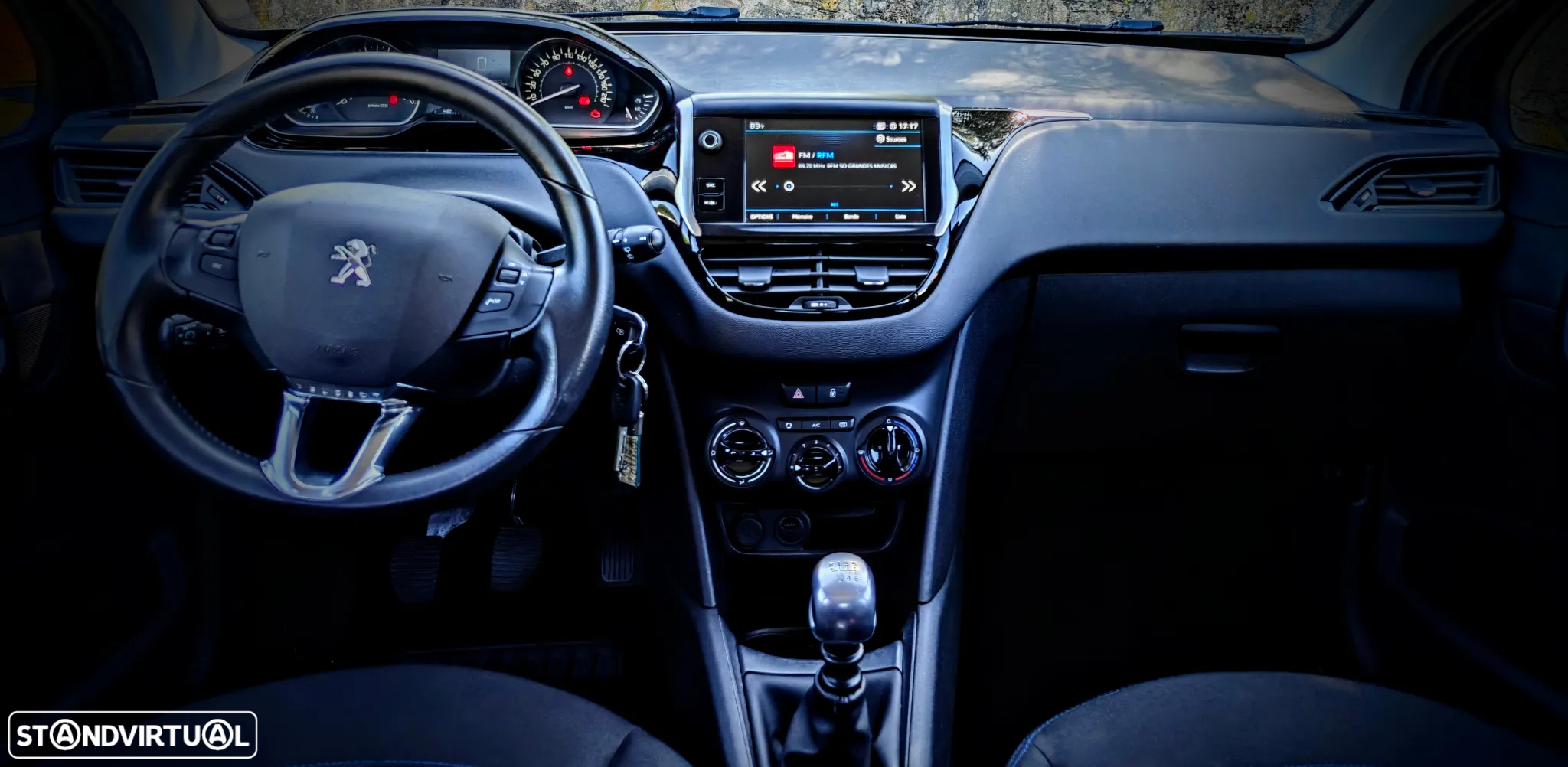 Peugeot 208 1.2 PureTech Style - 9