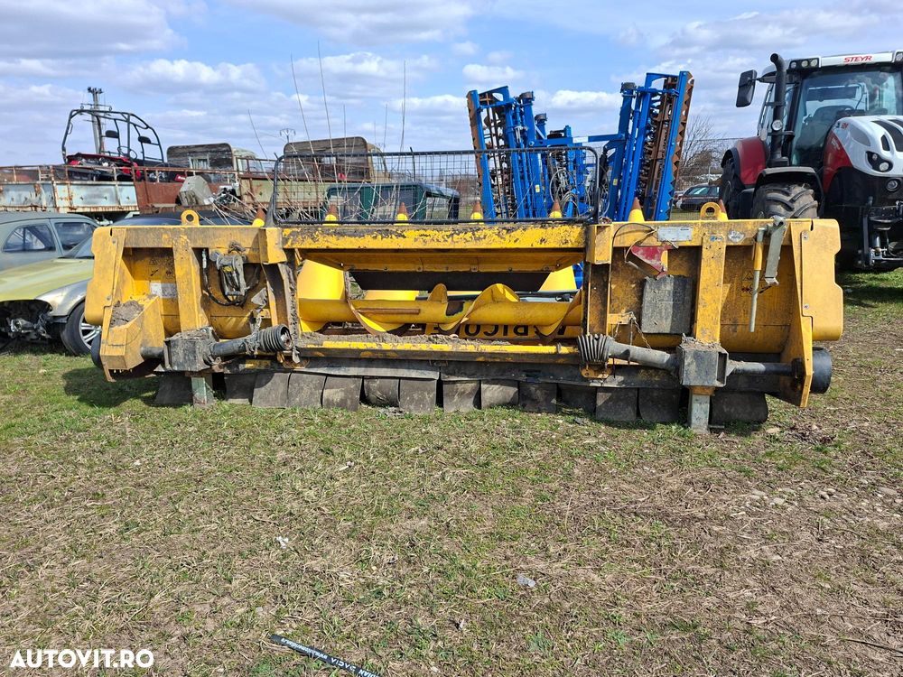 New Holland 980CR 6R 70- HEADER PORUMB - 7