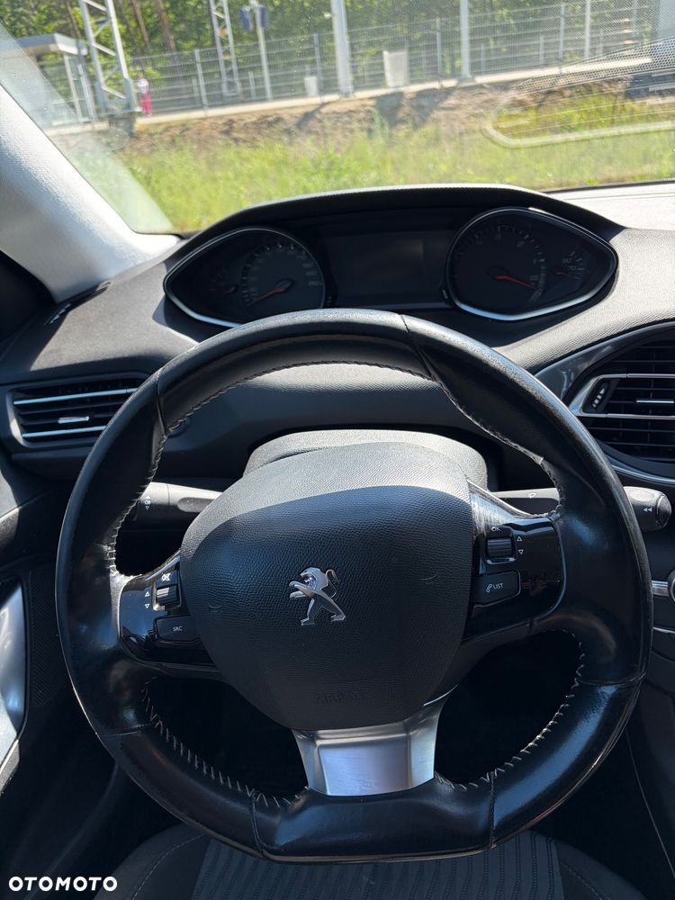 Peugeot 308 - 4