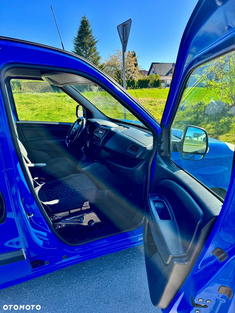 Opel Combo - 11