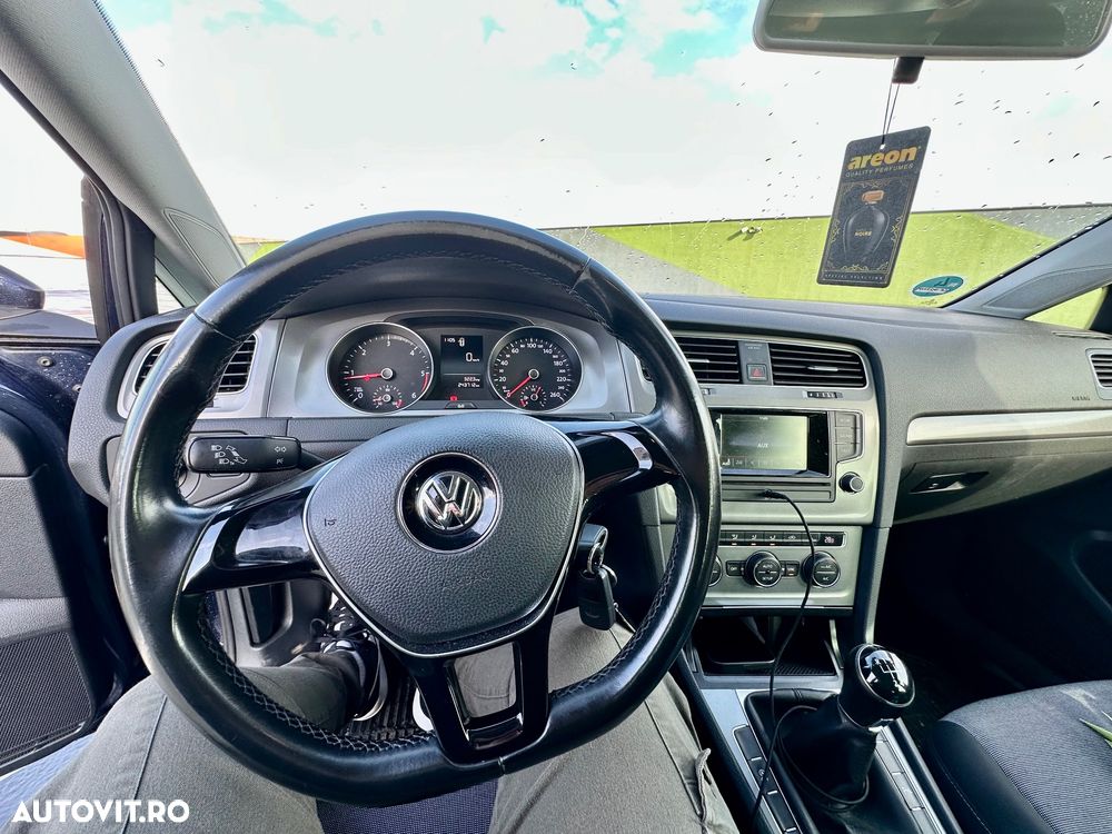 Volkswagen Golf 1.6 TDI BlueMotion Technology DPF Comfortline - 6