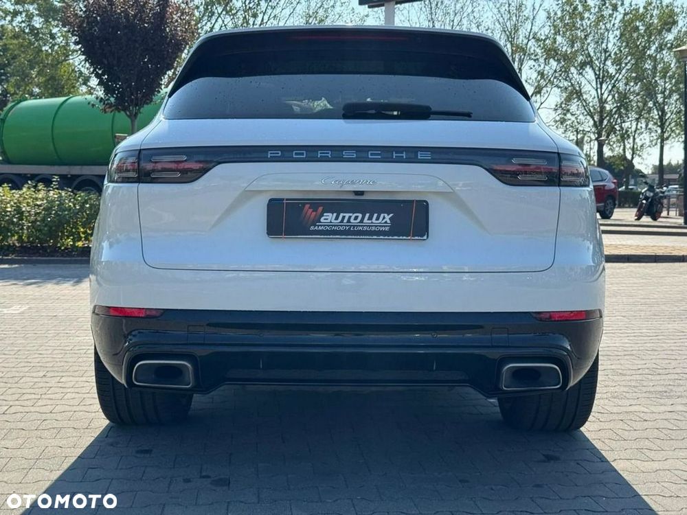 Porsche Cayenne - 18