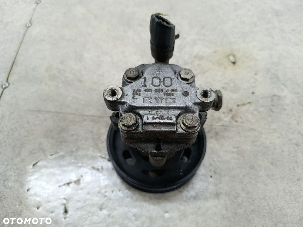 POMPA WSPOMAGANIA VW GOLF IV 1J0422154A KYB 1.9 TDI - 1