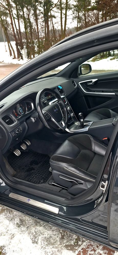 Volvo V60 D3 R-Design - 5