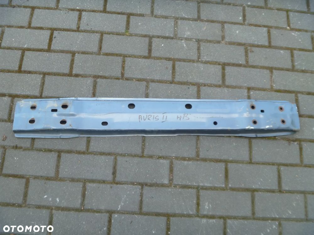 TOYOTA AURIS II HB BELKA ZDERZAKA TYLNEGO ORYGINAŁ - 1