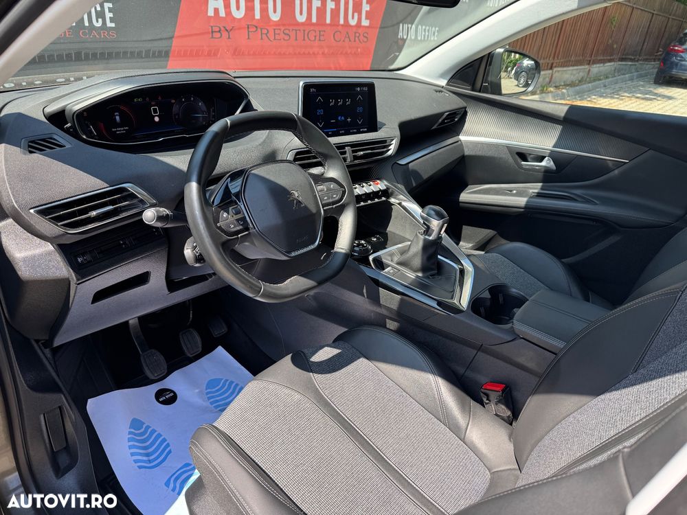 Peugeot 3008 1.5 BlueHDI S&S Allure - 6