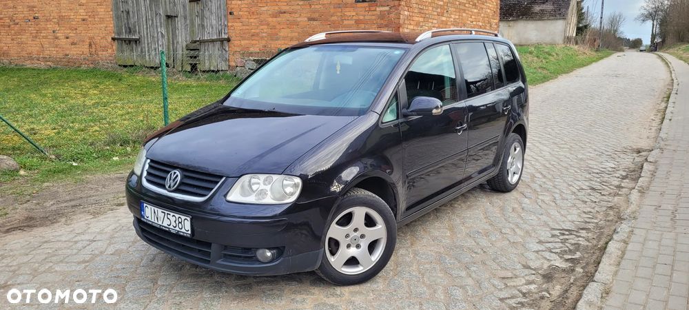 Volkswagen Touran - 1