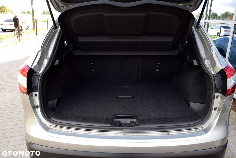 Nissan Qashqai 1.6 DCi Xtronic ACENTA - 9
