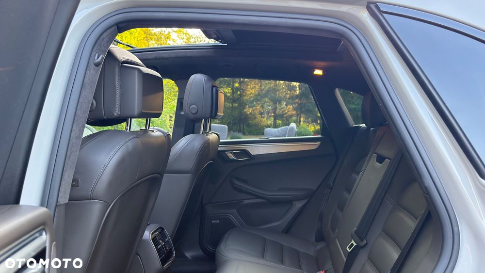 Porsche Macan - 9