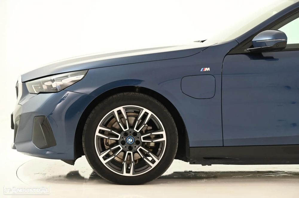 BMW 530 e Pack Desportivo M - 15