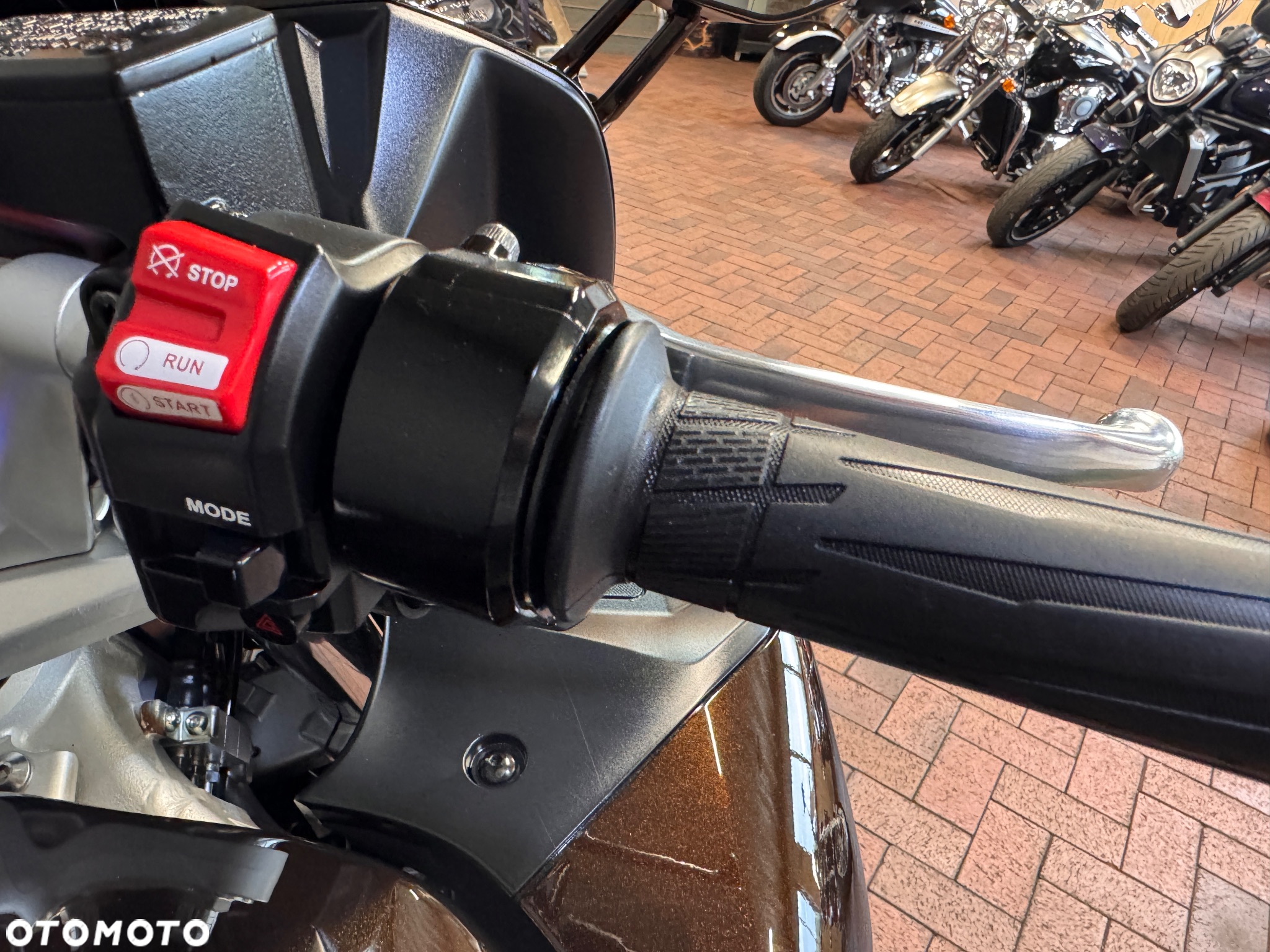 Yamaha FJR - 26