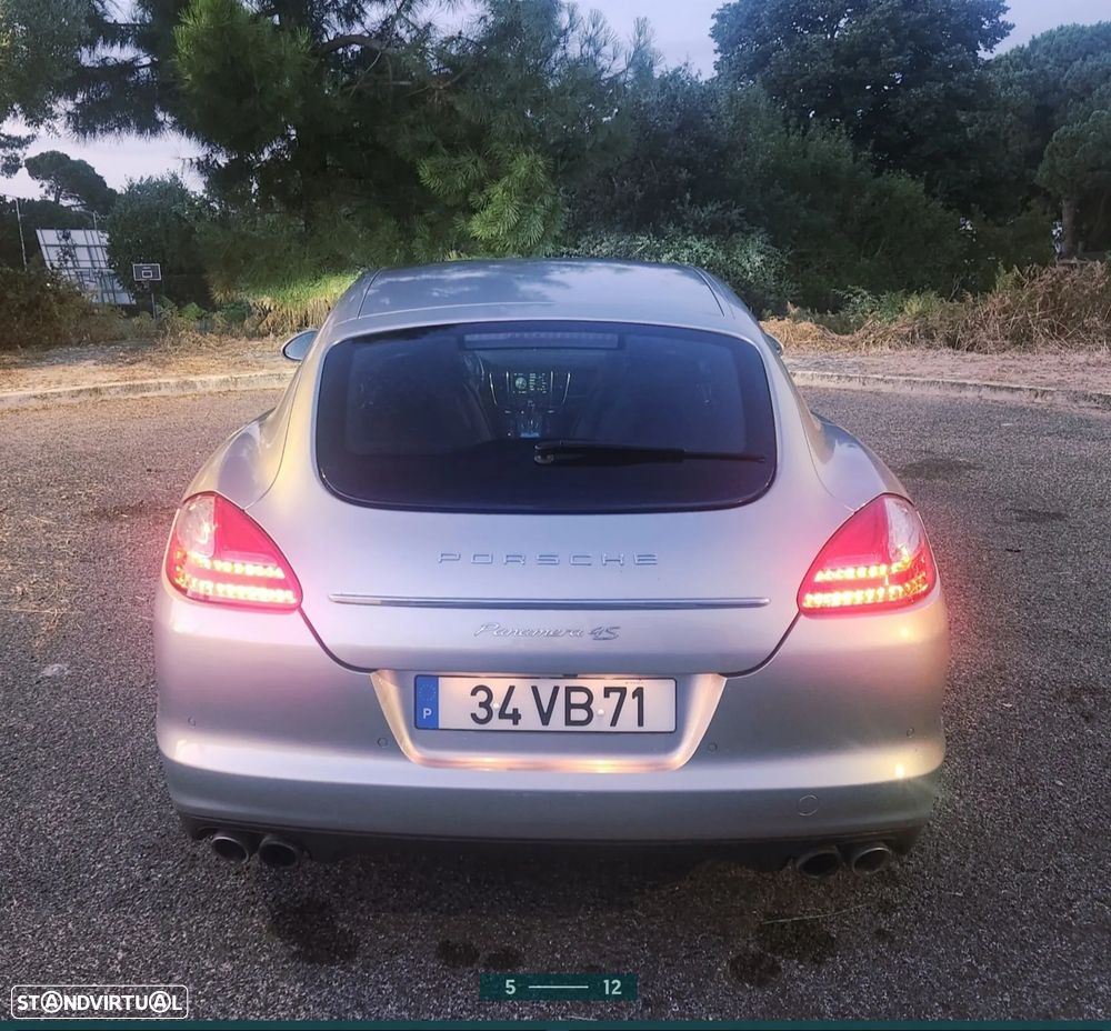 Porsche Panamera 4S PDK - 21