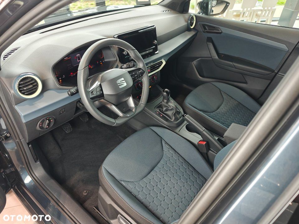 Seat Arona - 13