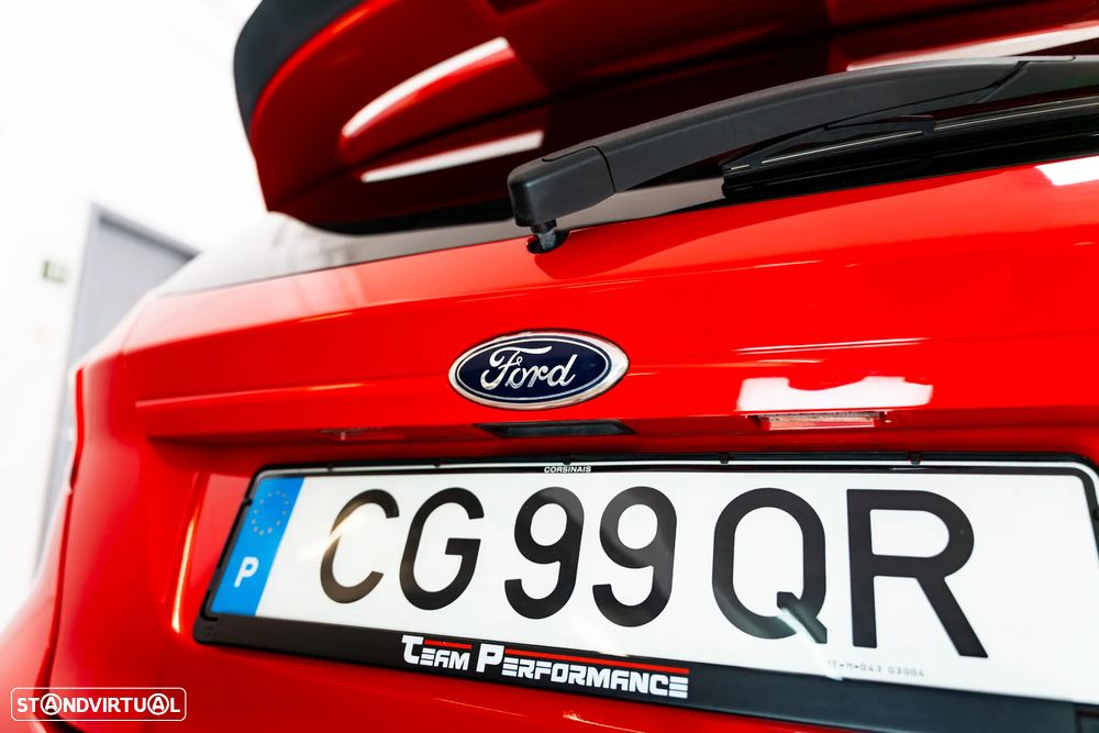 Ford Fiesta 1.6 EcoBoost ST - 24
