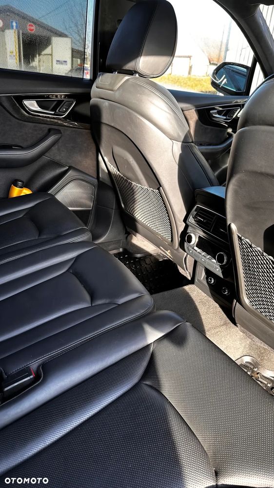 Audi Q7 3.0 TFSI Quattro Tiptronic - 17