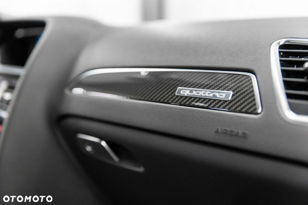 Audi RS4 Avant Avant S tronic - 38