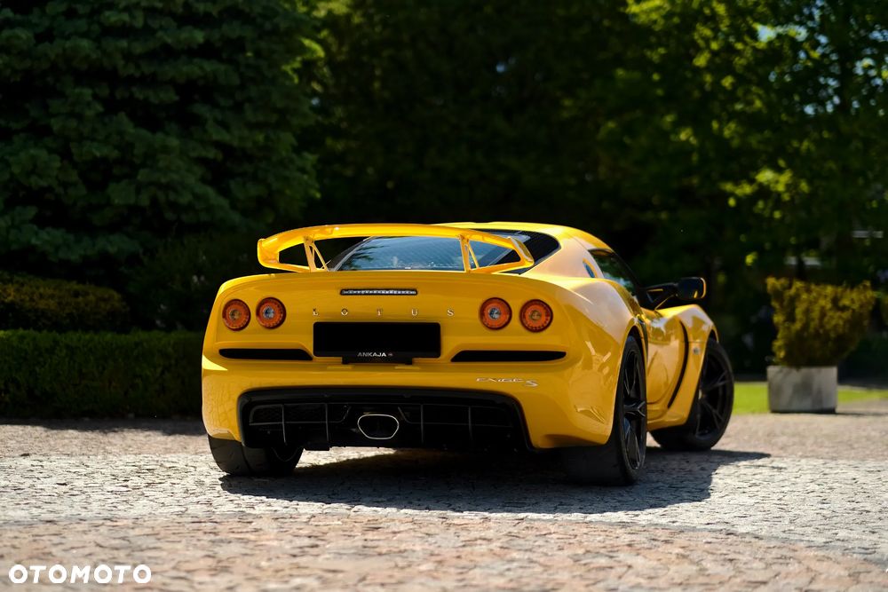 Lotus Exige S - 12