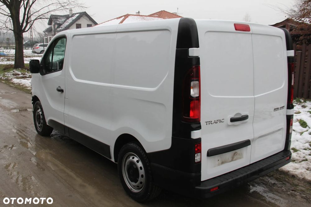 Renault TRAFIC - 1