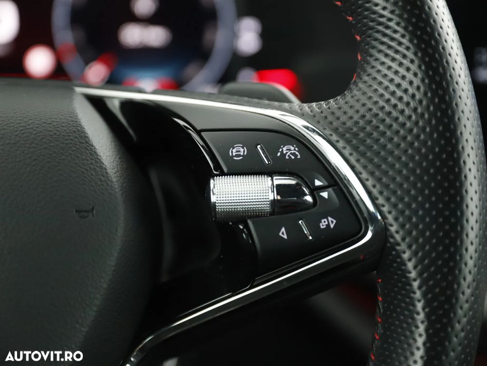 Skoda Octavia Combi 1.4 TSI iV DSG RS - 20