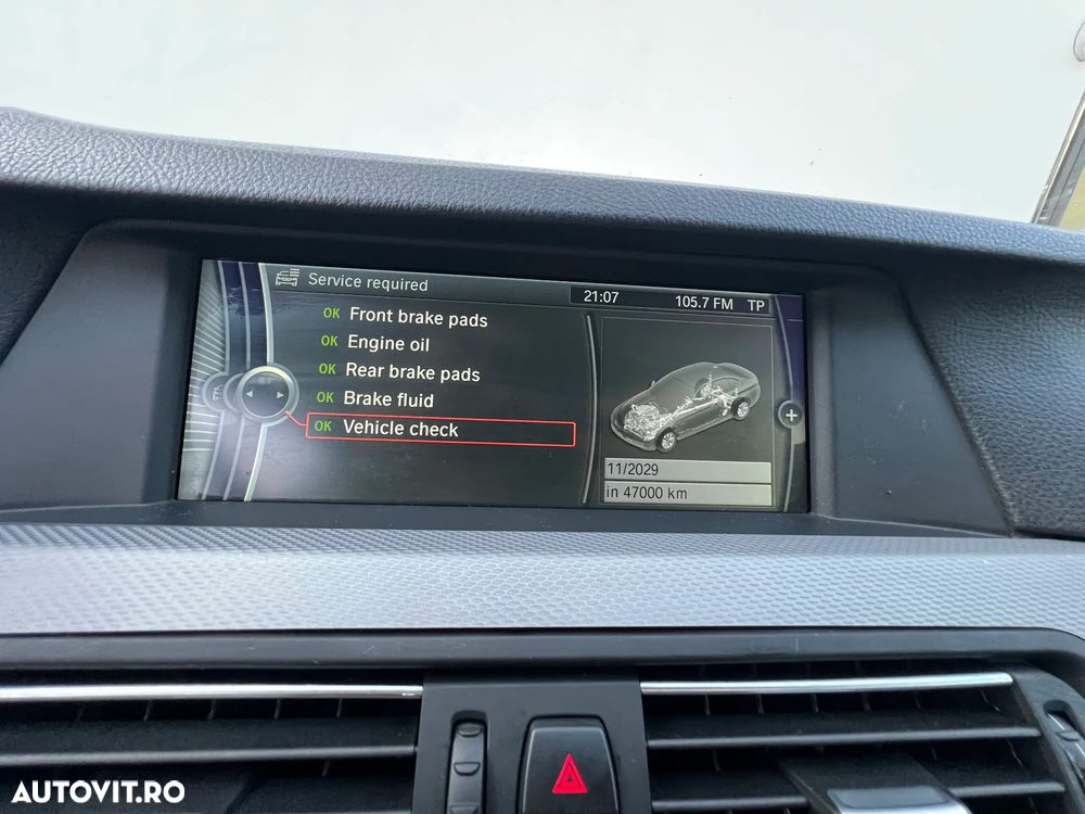 BMW Seria 5 520d Sport-Aut. - 13