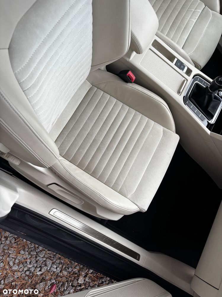 Volkswagen Passat - 6