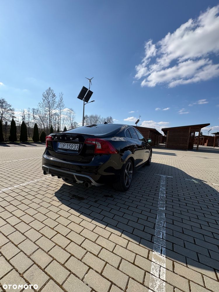 Volvo S60 D3 Geartronic R-Design - 20